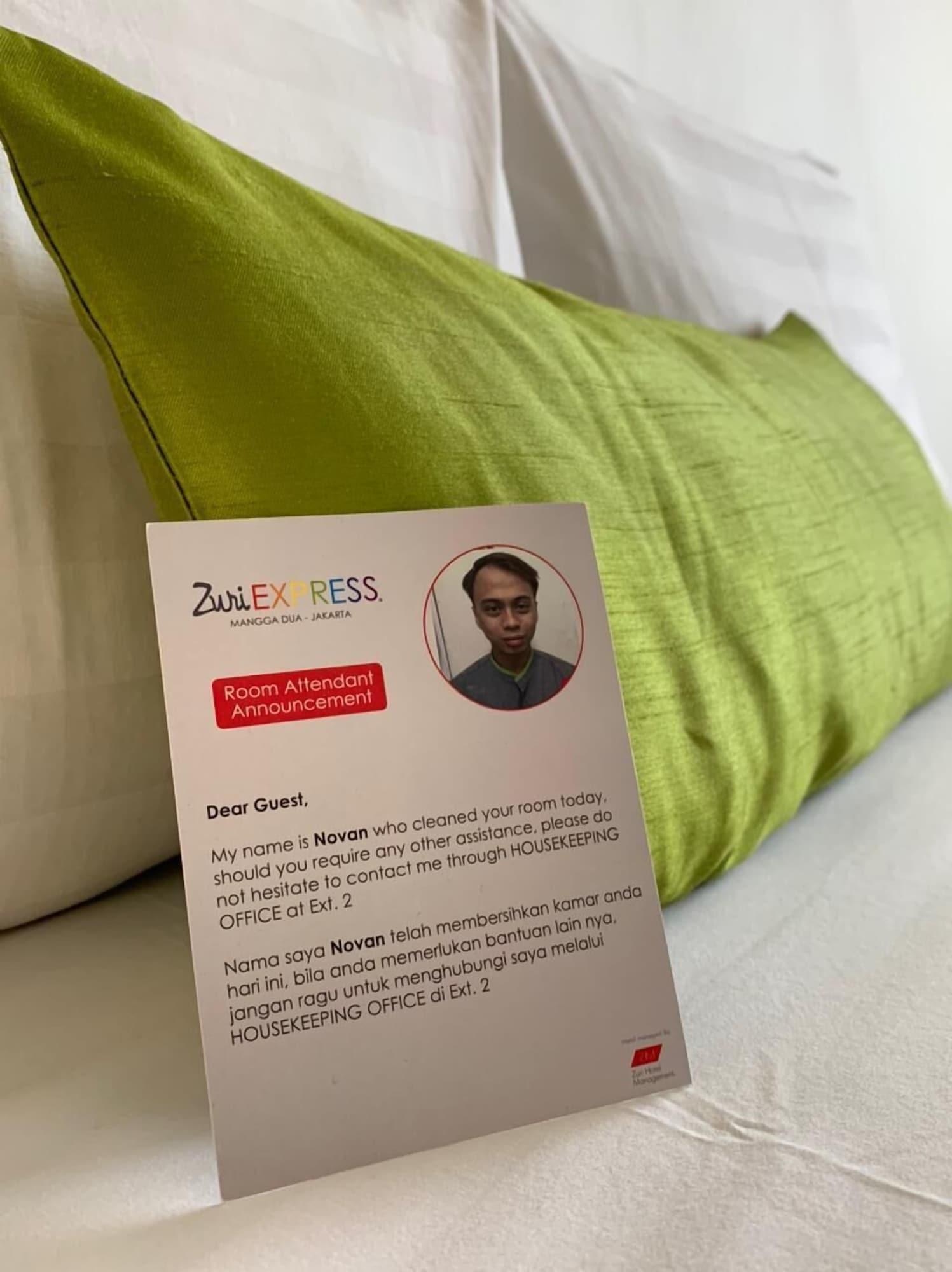 Hotel Zuri Express Mangga Dua Giacarta Esterno foto