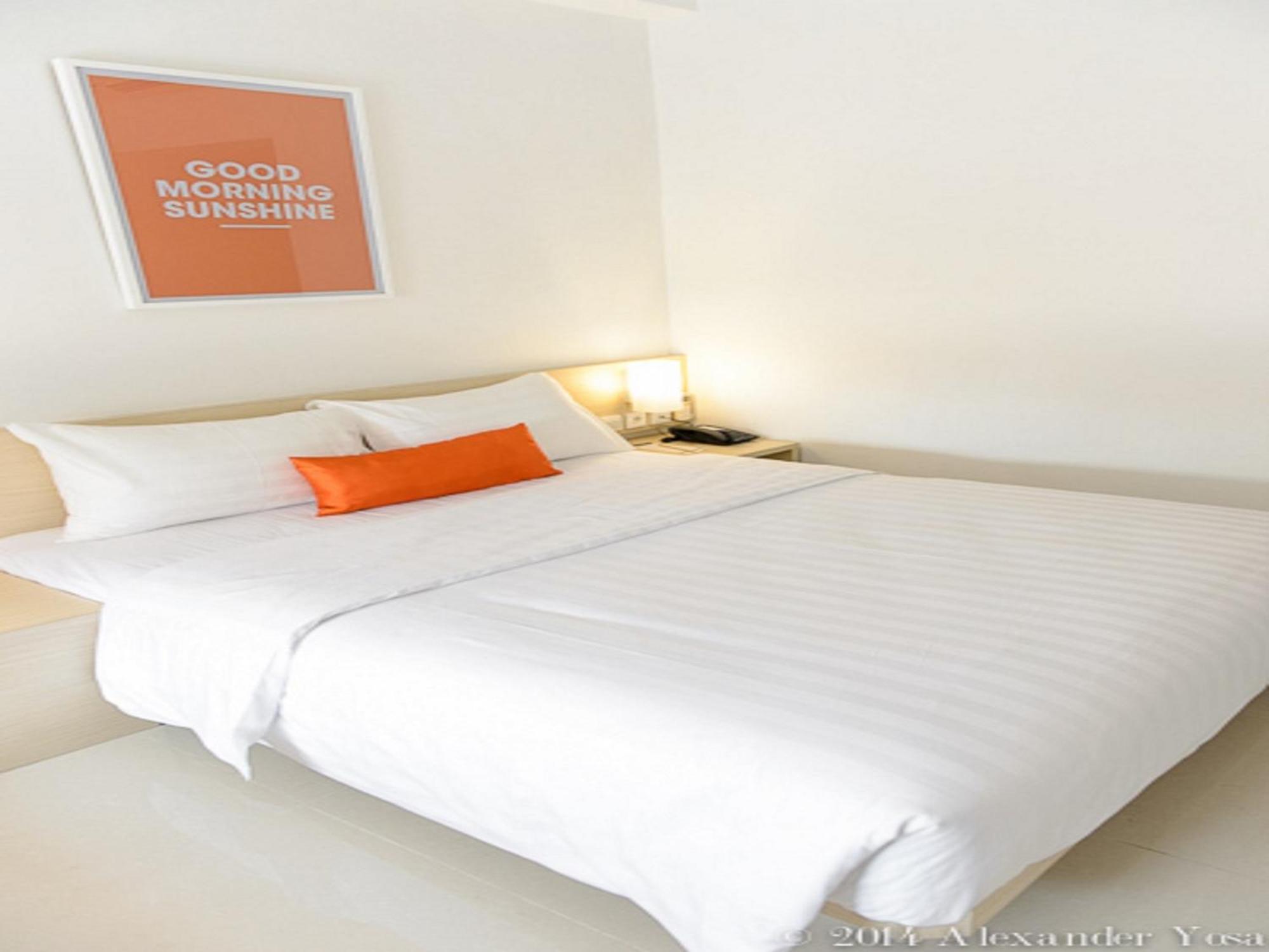 Hotel Zuri Express Mangga Dua Giacarta Camera foto