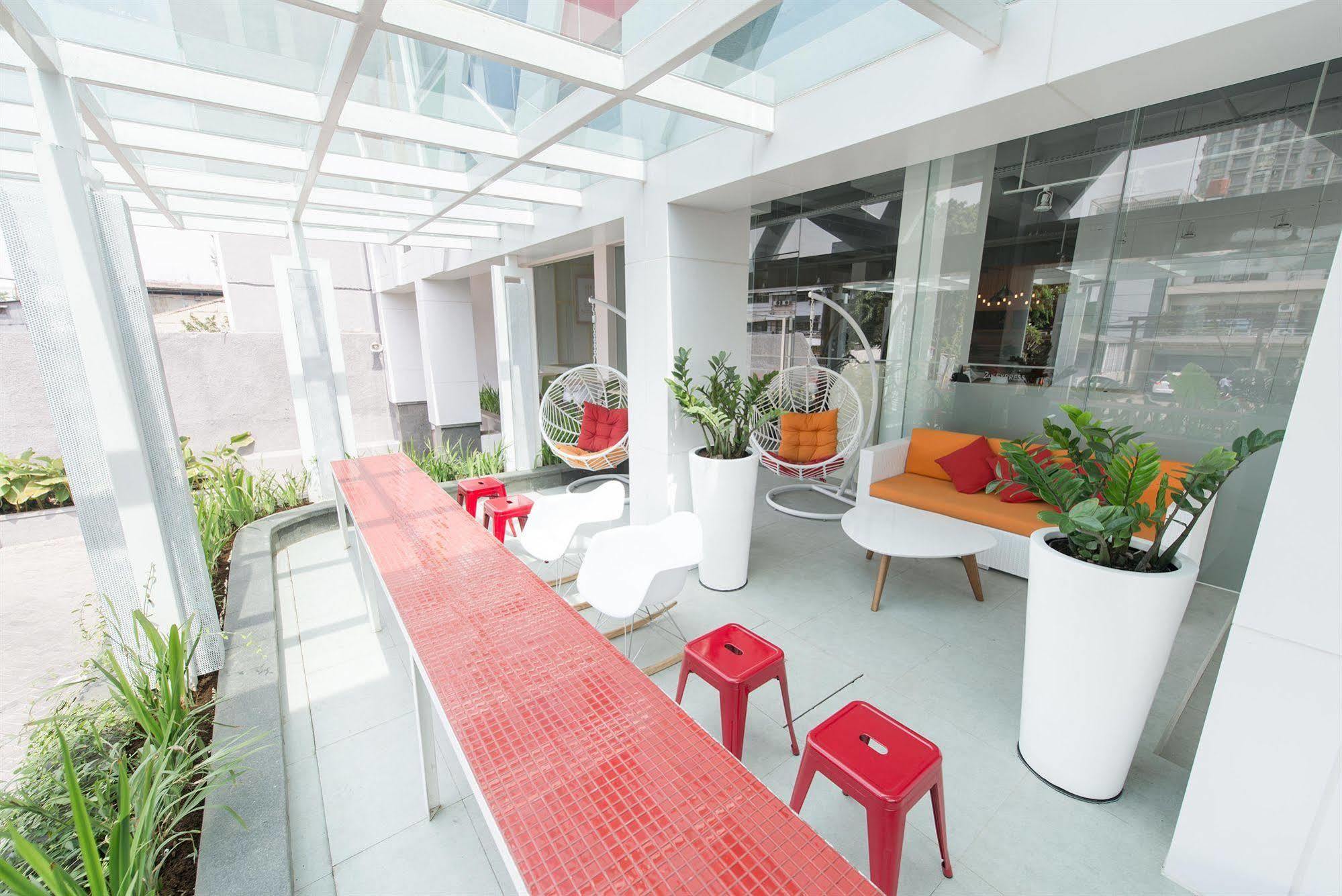 Hotel Zuri Express Mangga Dua Giacarta Esterno foto