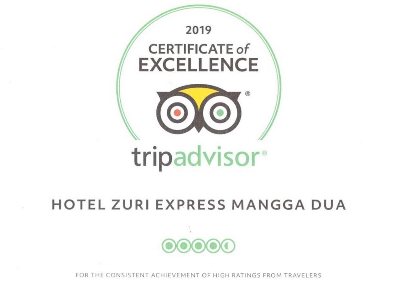 Hotel Zuri Express Mangga Dua Giacarta Esterno foto